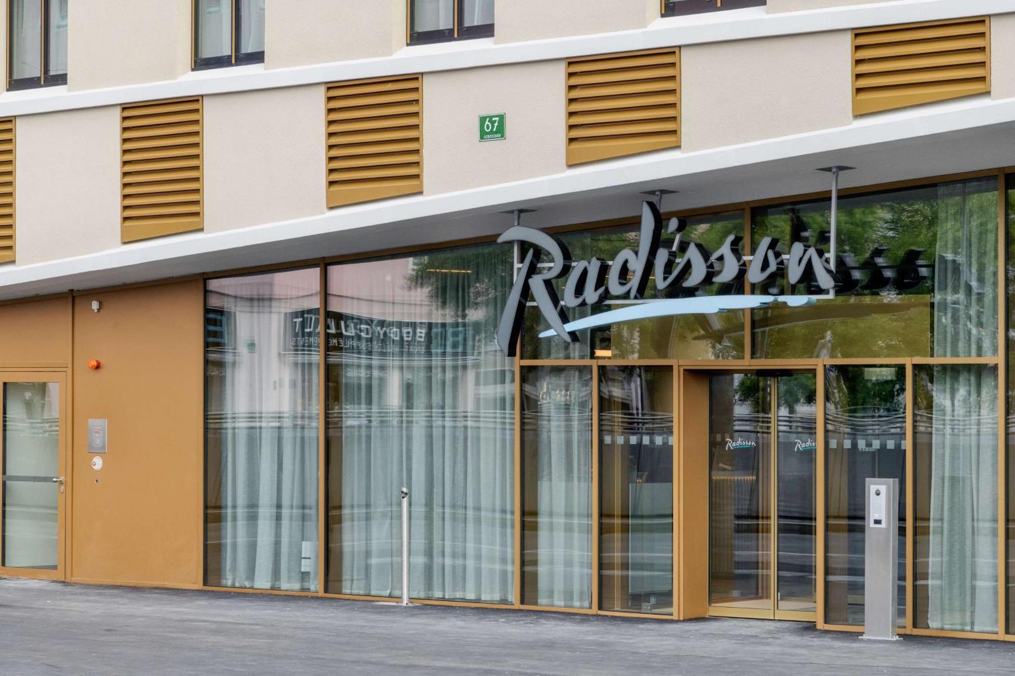 Radisson 4*